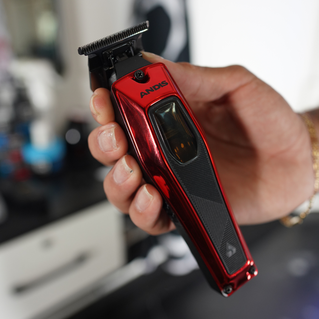 Andis Recon Trimmer with red cover